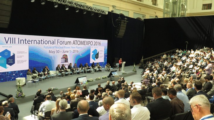 В Москве прошёл 8-й международный форум по атомной энергетике «Атомэкспо-2016»  - ảnh 1